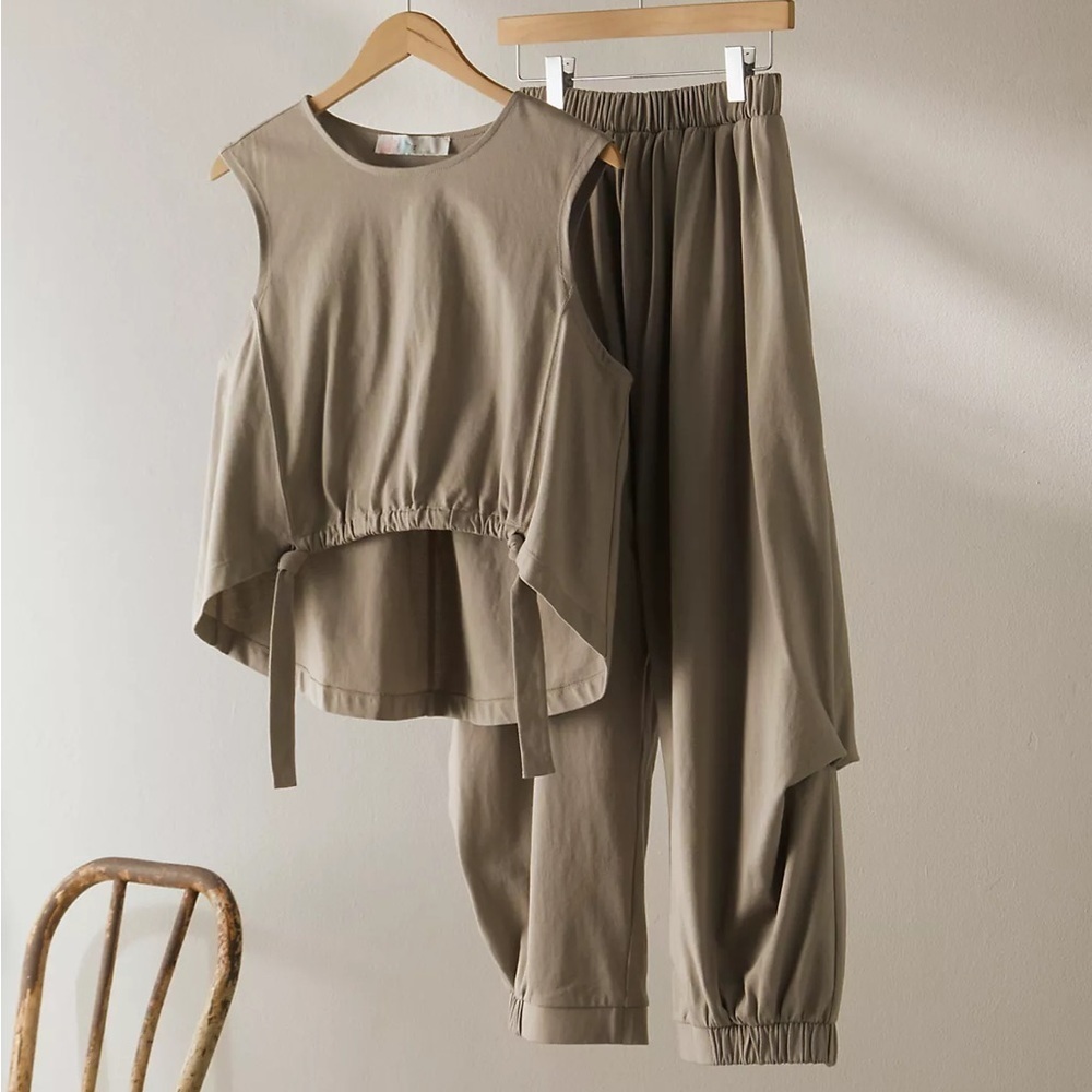 Free People Talley Set Small NWT Slouchy harem pants, hi low sleeveless top - Picture 14 of 14